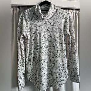 LulaRoe small sweater